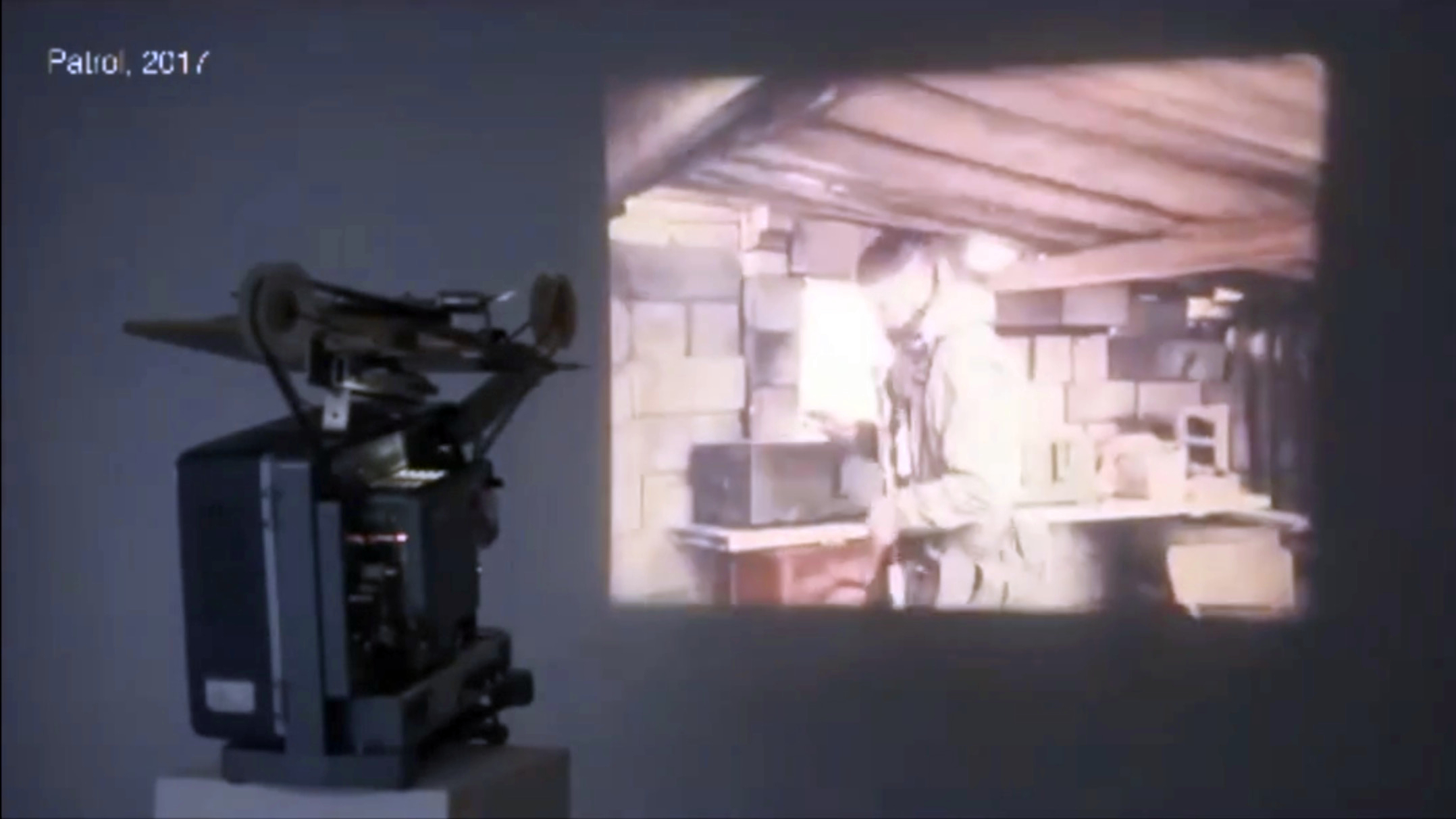 A low-cost flight beyond the dialectic of post-digital warfare